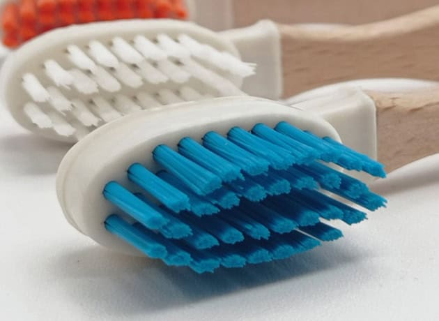 Cepillo de dientes con capuchon de caucho certificado FDA